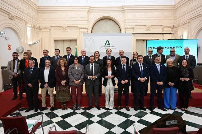 Presentación de los presupuestos en Granada.