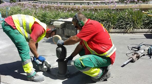 Trabajos iniciados este miércoles en la Plaza de Isabel La Católica.