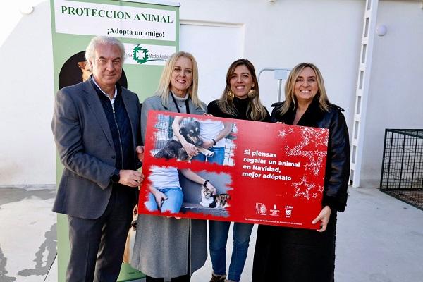 Presentación de la campaña de adopción.