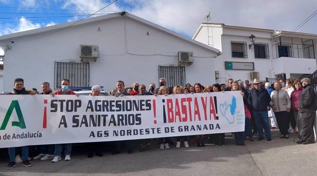  Concentración contra una agresión en un centro de salud de Benalúa, en el norte de la provincia de Granada, en imagen de archivo.