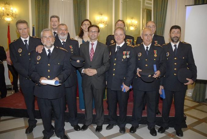 Bomberos distinguidos en el día de su patrón.