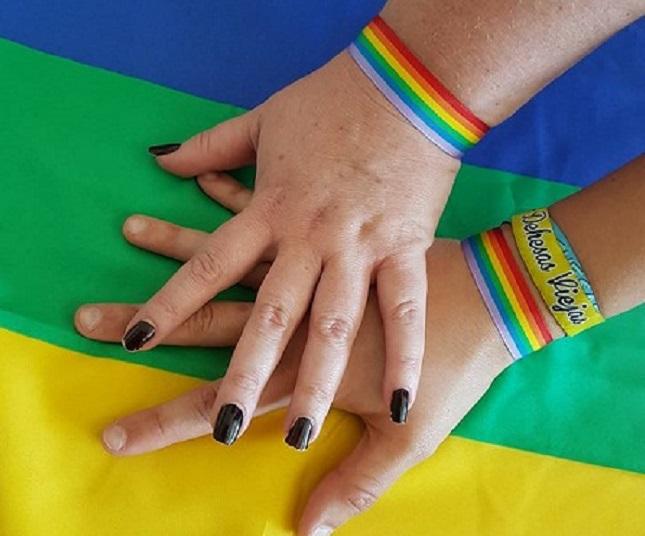 Dehesas Viejas, con el colectivo LGTBI.