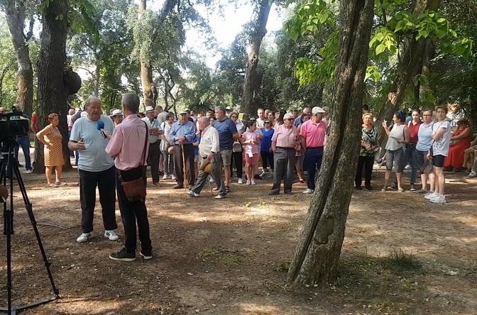 Acampada de vecinos y regantes en el paraje del Nacimiento de Deifontes. 