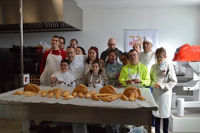 Participantes y monitores en la jornada.