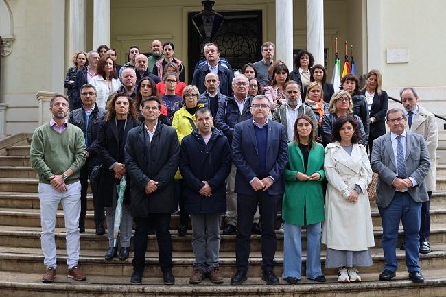 Minuto de silencio, este jueves, en la Subdelegación del Gobierno.