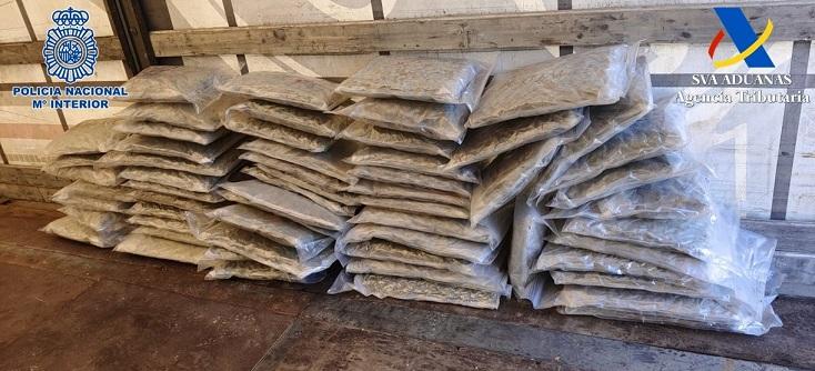 Marihuana intervenida en la primera fase de la operación. 