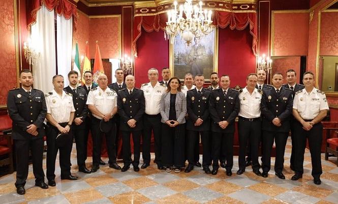 Los nuevos oficiales, tras la toma de posesión. 