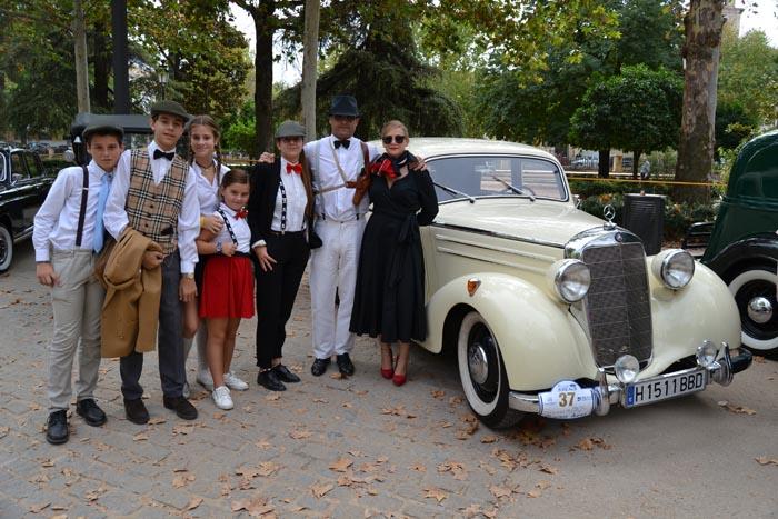 Familias enteras se vestirán de época junto a sus coches.