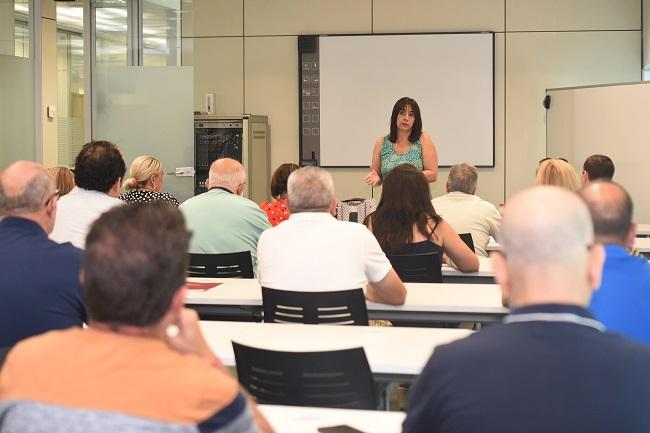 Reunión de la diputada con munícipes del área metropolitana.