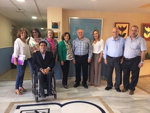 Sánchez Rubio en su visita a Asprogrades.