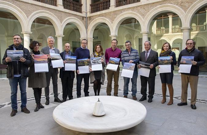 Presentación de un calendario 2019 sobre Sierra Nevada.