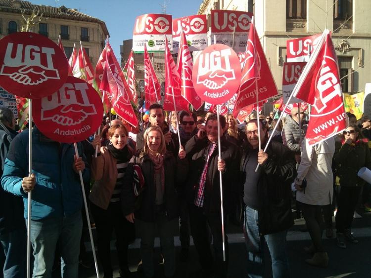 Delegados y delegadas de UGT en la concentración.