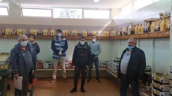 El colectivo vecinal se ha visto obligado a suspender el reparto de alimento.