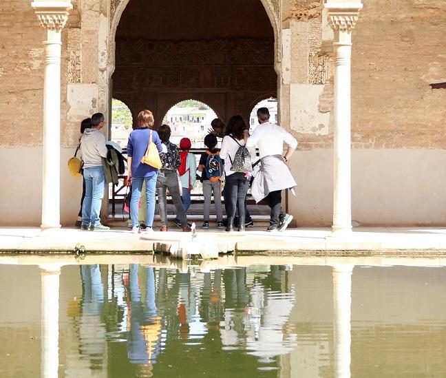 La Alhambra Estrena Un Nuevo Programa De Visitas Guiadas Para Acercar ...