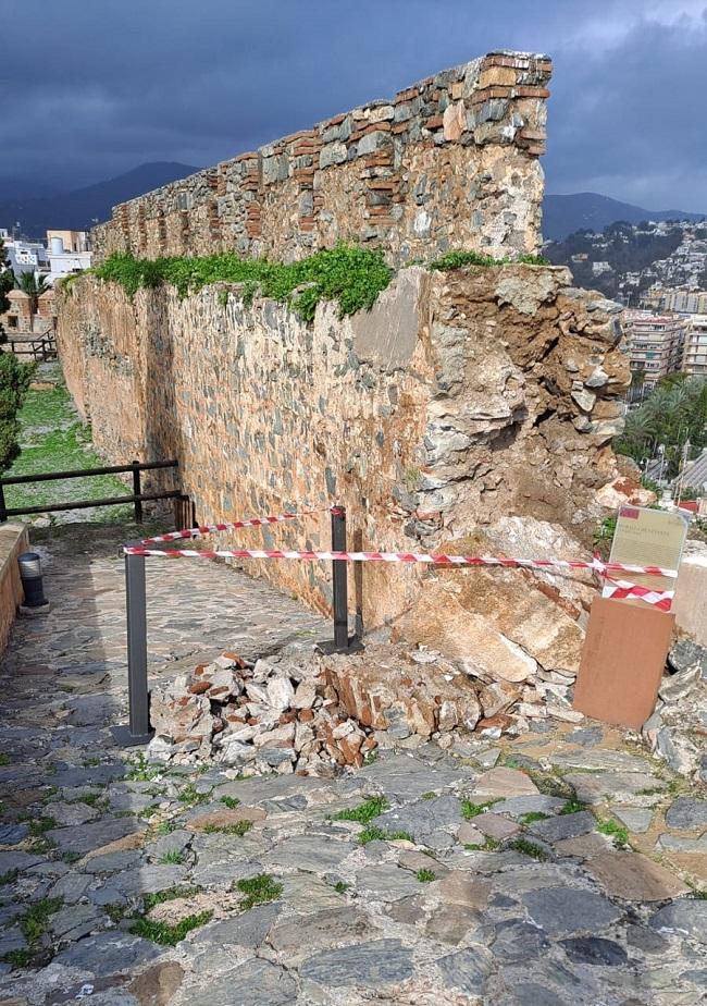 Desprendimiento en la muralla de Almuñécar.