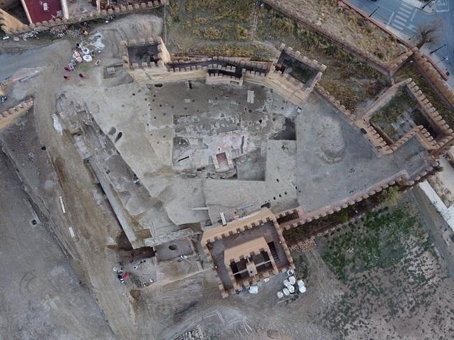 Vista de los trabajos en la Alcazaba de Guadix.