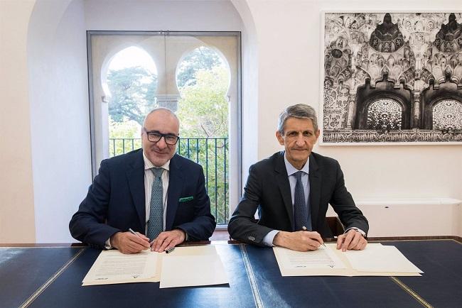 El director general del Patronato de la Alhambra y Generalife, Rodrigo Ruiz-Jiménez, y el presidente de la Fundación Unicaja, José Manuel Domínguez.