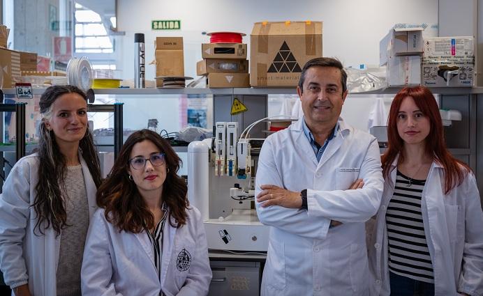 De izq. a dcha., Julia López de Andrés, Elena López, Juan Antonio Marchal y Gema Jiménez.