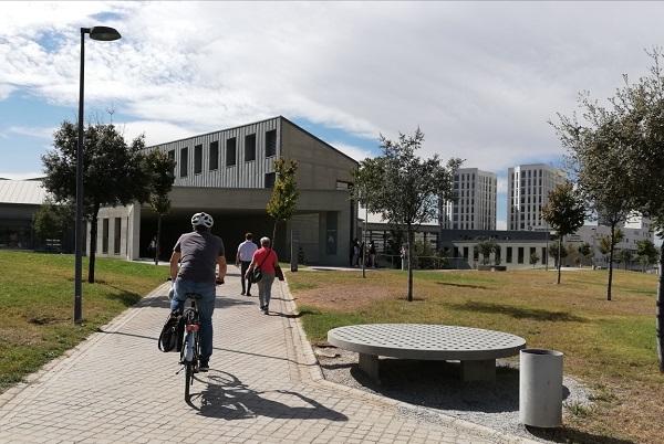 Uno de los accesos al Campus del PTS.