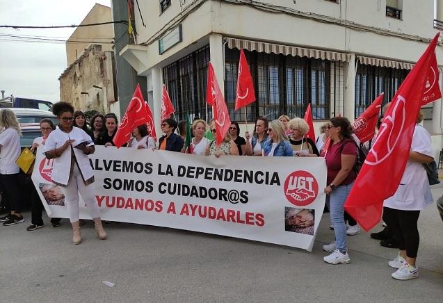 Protesta del personal de ayuda a domicilio de Cúllar. 