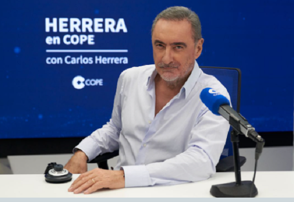 Carlos Herrera, en una imagen promocional de la cadena Cope.