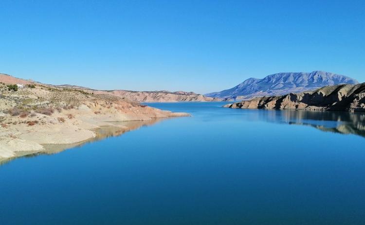 El embalse del Negratín, de donde proviene el agua vendida, está a menos del 30% de su capacidad. 