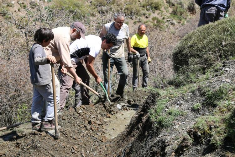 Las acequias de alta montaña recuperadas llevaban 35 años abandonadas.