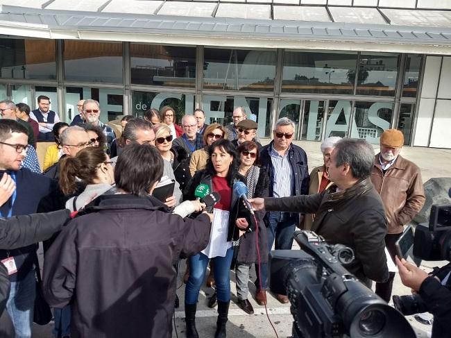 Representantes de la plataforma, convocados este jueves ante el Parque de las Ciencias.