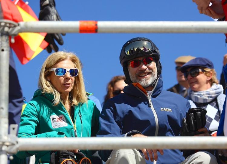 El Rey Felipe VI junto a María José López, la consejera delegada de Cetursa, este sábado.