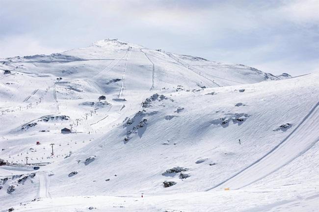 Pistas de esquí en Sierra Nevada en imagen de archivo. 