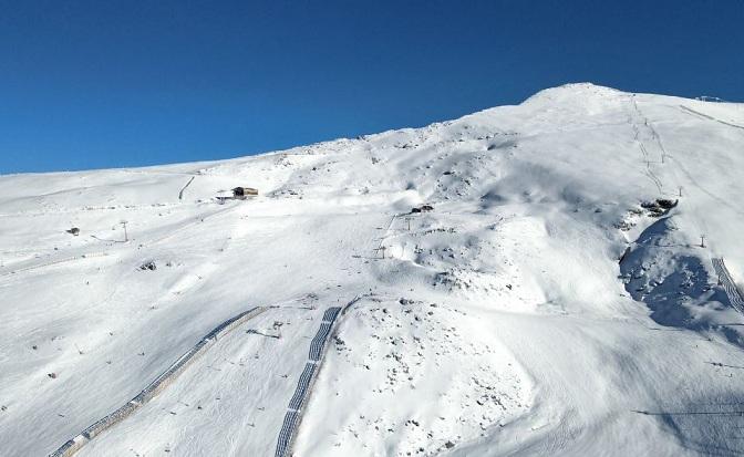 Zona alta de la estación, con espesor de hasta 60 centímetros de nieve. 