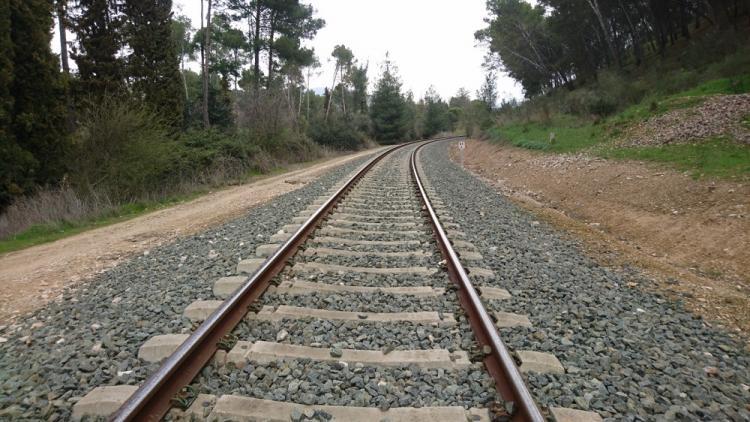 Vías de tren en la provincia de Granada.