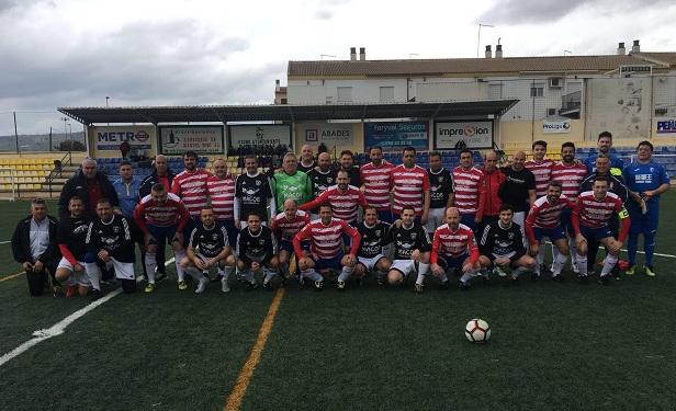 Veteranos del Granada participaron en uno de los partidos.