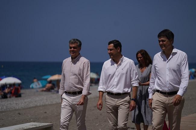 Juan Manuel Moreno con Carlos Rojas, Vicente Azpitarte y Rocío Díaz.