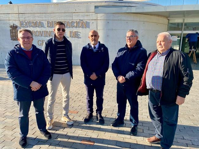 De izquierda a derecha, Enrique Medina, Roberto Rodríguez, José Manuel Molino, Jesús Fernández y Antonio García.