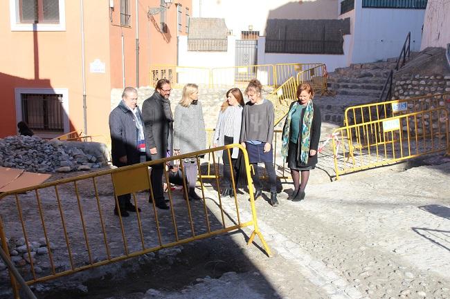 Visita de los concejales del PP al Barrrichuelo.