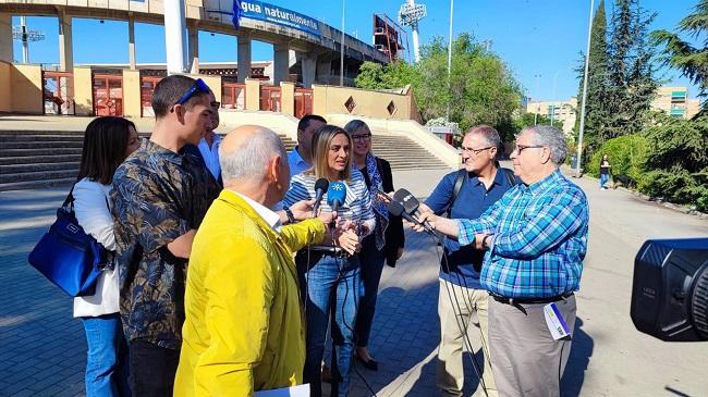 Marifrán Carazo atiende a los medios sobre deporte.