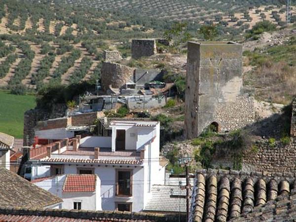 Primera fase de obras en el castillo de Íllora.