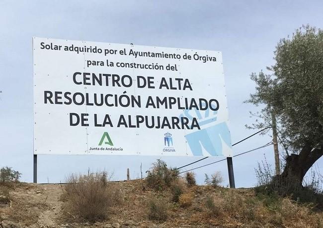 Cartel en el solar del proyecto.