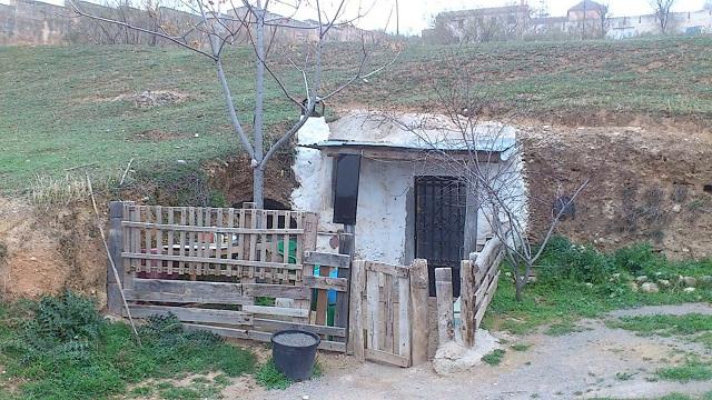 Una de las cuevas del Cerro de San Miguel. 