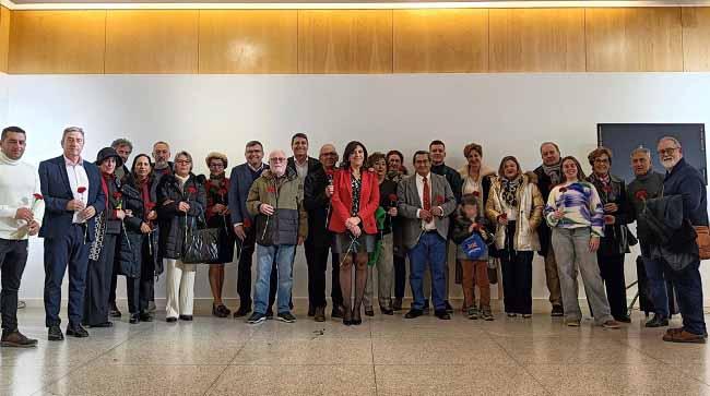 Inauguración de la exposición en homenaje a Enrique Casas.