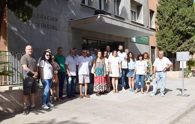 Representantes de IU ante la Delegación de Salud y Familias. 