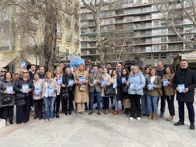 Campaña del PP "antiokupas" en Granada.