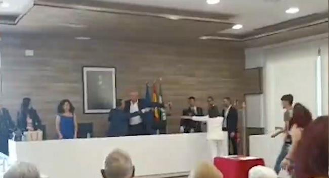 Vídeo del pleno de constitución del Ayuntamiento de Pulianas que te ofrecemos.