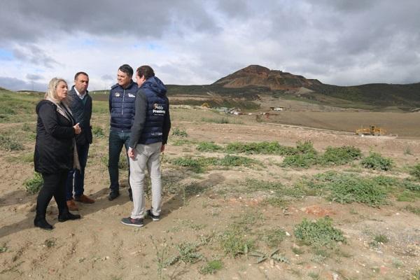 Carlos Rojas y Pablo Hispan con Francisco Rodríguez y María Merinda Sádaba.