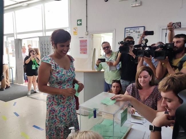 Teresa Rodriguez cuando votó esta mañana en Cádiz.