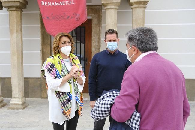 Susana Díaz en una reciente visita a Benamaurel.