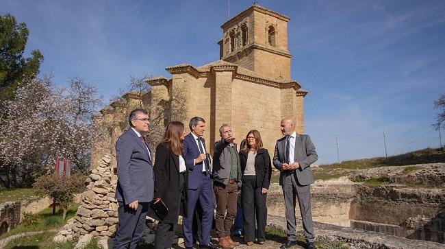 Pedro Fernández, en su visita a Montefrío.