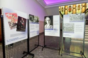 Imagen de la exposición 'Momentos del Feminismo', clausura tras los ataques de transfobia.