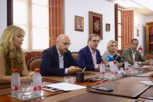 Comparecencia ante los medios de la cúpula del Colegio de Abogados de Granada. 